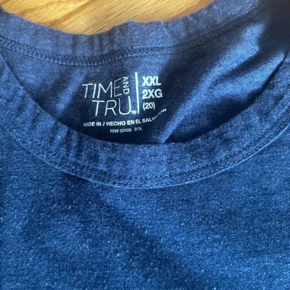 Two long sleeve Time and Tru tops - Picture 4 of 6